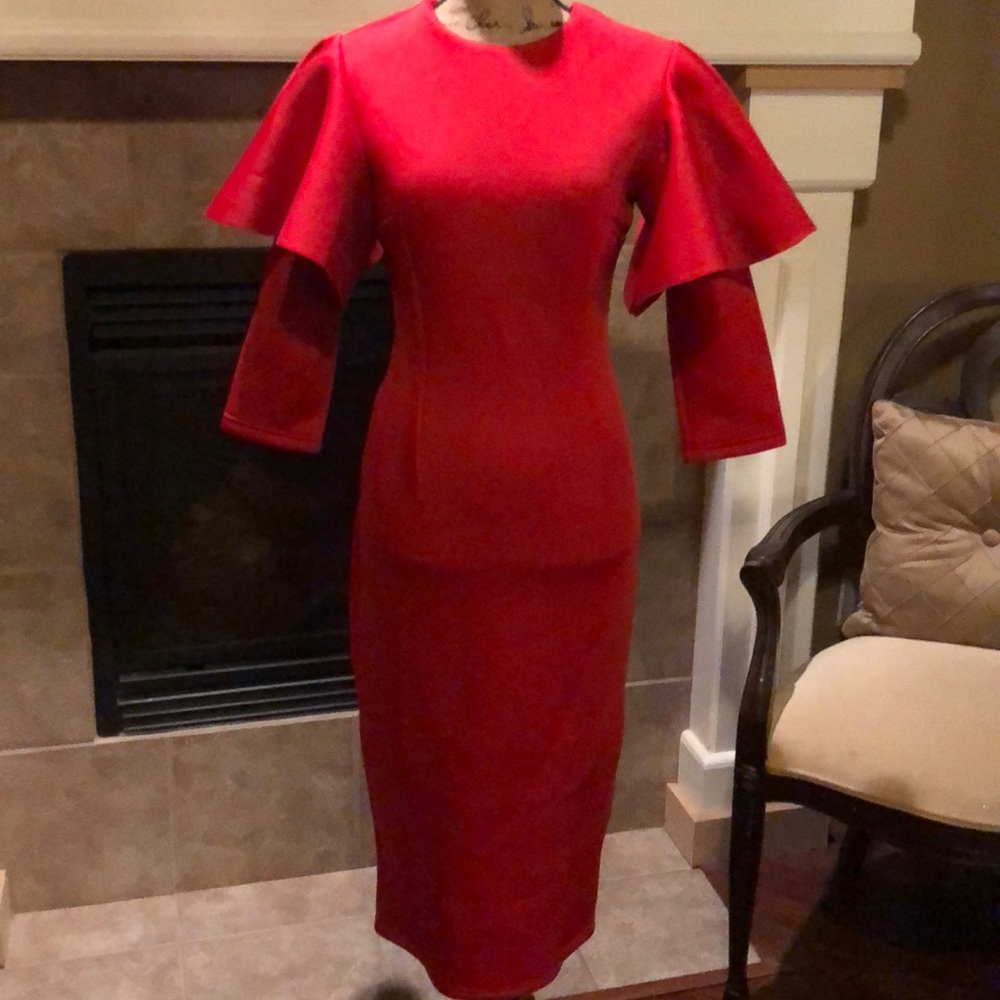 ❤️❤️Red Dress ❤️❤️ - Picture 2 of 4